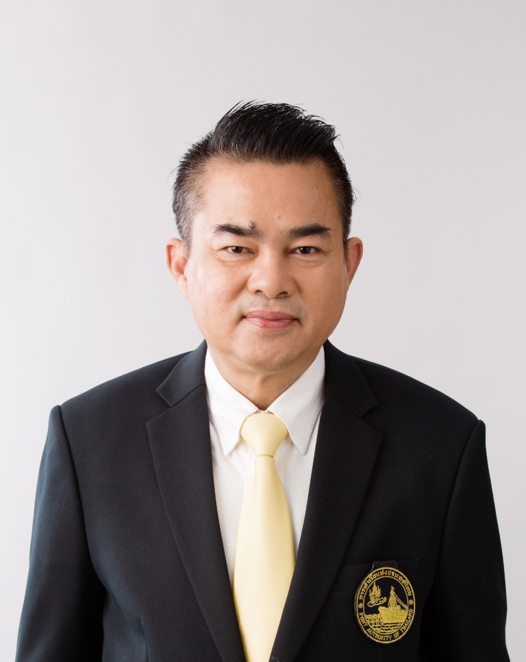 <strong>นายแถมสิน ศรีบางพลีน้อย</strong>