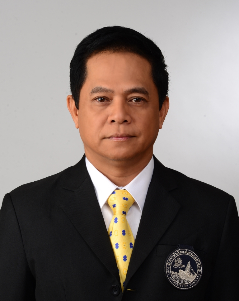 <strong><strong><strong><strong>เรือโท ยุทธนา โมกขาว</strong></strong></strong></strong>