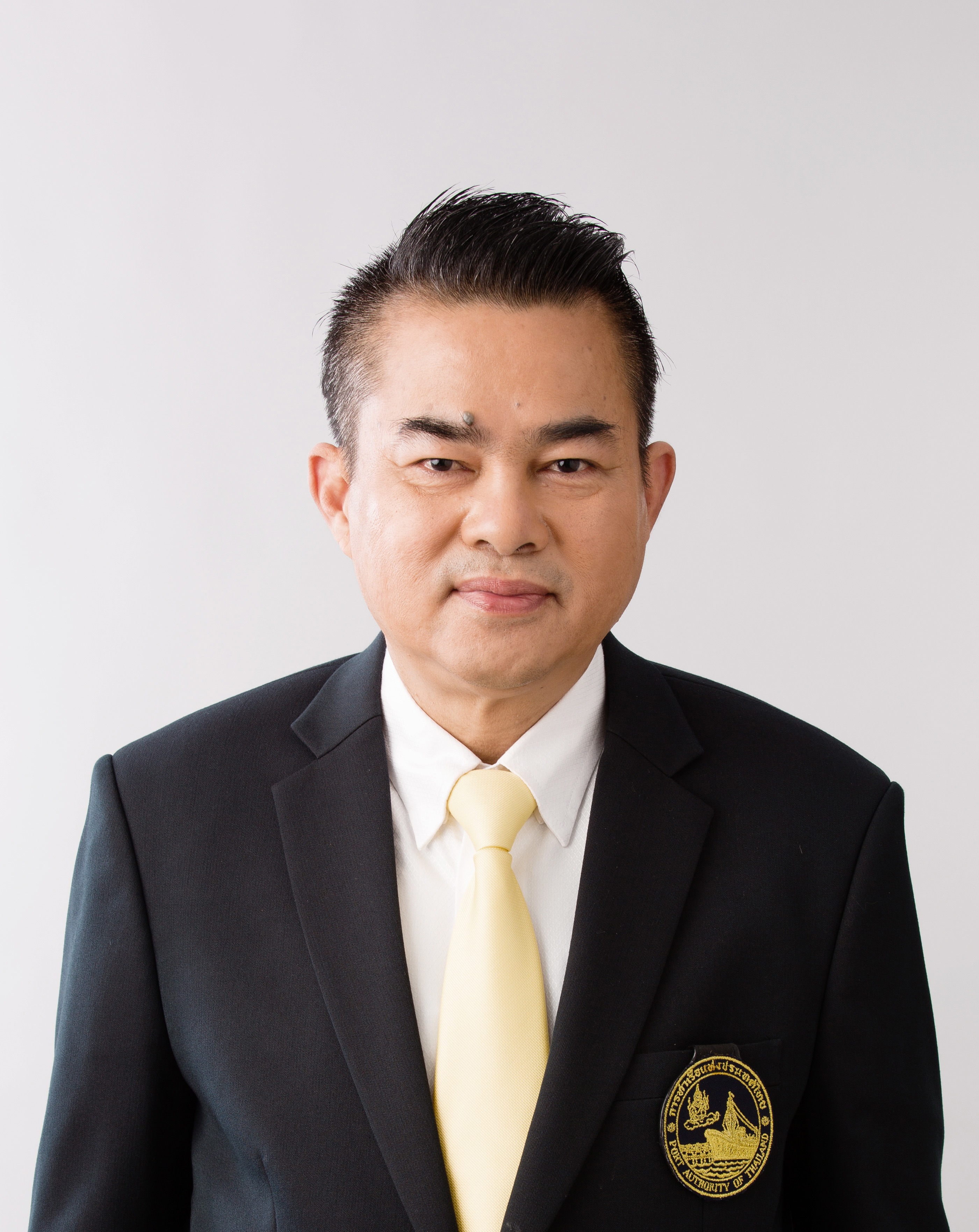 <strong>Mr. Thamsin Sribangpleenoi</strong>