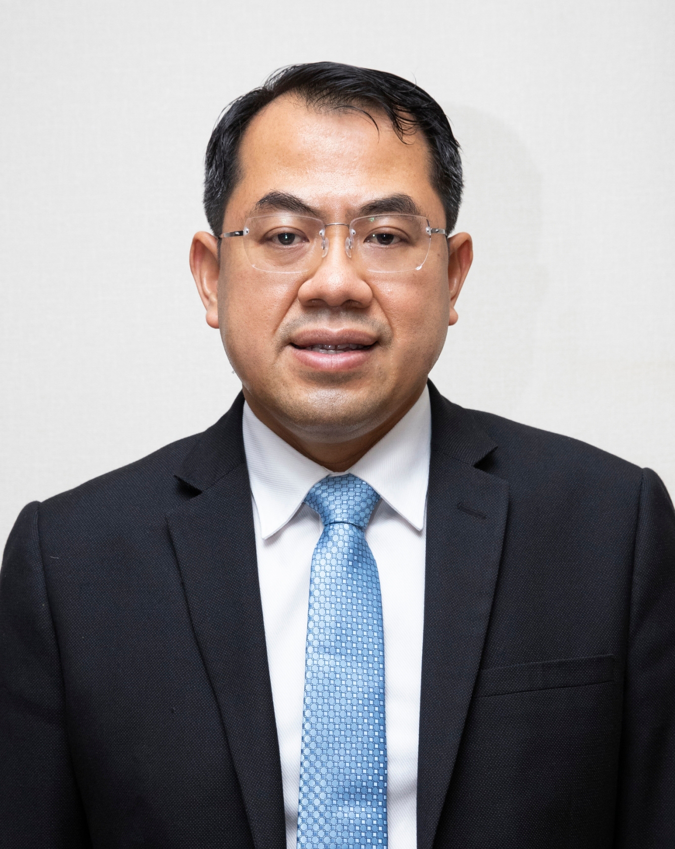 <strong><strong>Mr.Kriengkrai Chaisiriwongsuk</strong></strong>